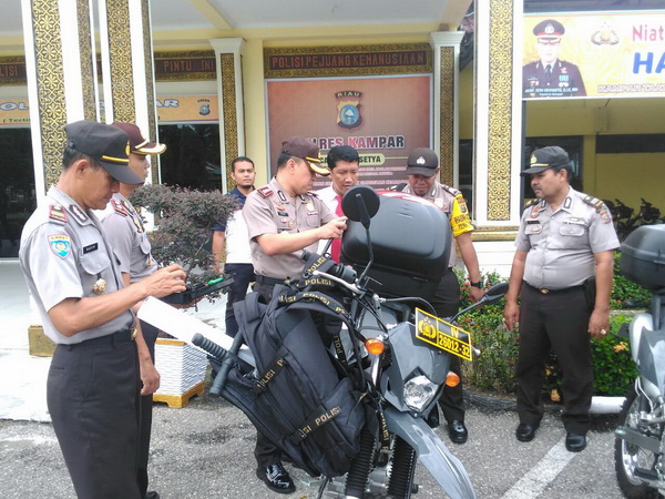 Kapolres Kampar Serahkan 7 Unit Motor Dinas Bhabinkamtibmas